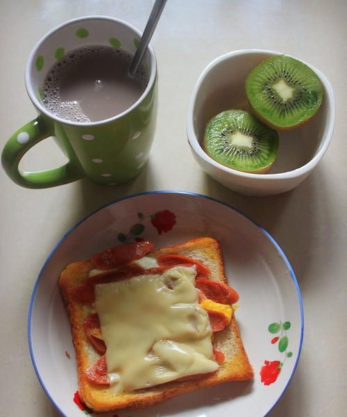 芝士什锦鸡蛋的制作方法（多种食材搭配打造丰富口感）