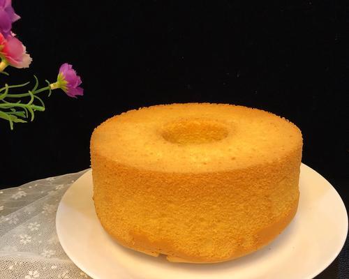 椰香零糖可可戚风蛋糕的制作方法（低卡健康甜品，享受舌尖上的美味）