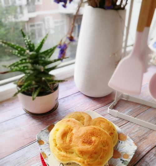 自制椰蓉芝麻包，香甜可口（传统美食｜简单易做｜椰香扑鼻）