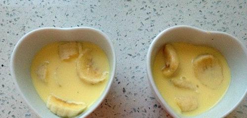 如何制作香蕉苹果醋（健康美味的自制醋/香蕉和苹果的完美结合）
