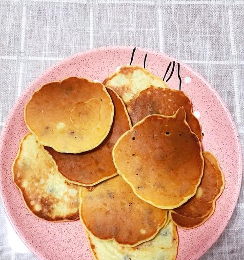 美味健康的香蕉蔓越莓戚风蛋糕（营养丰富，制作简单，尝尽甜蜜滋味）