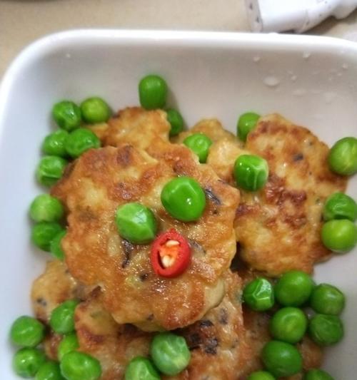 用香煎的方式制作美味香菇丸（学会简单的做法，享受高级餐厅的口感）