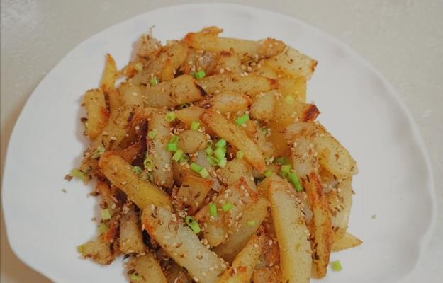 香煎土豆米饭饼，做法大揭秘！（以土豆和米饭为主料，简单易学，香气四溢！）