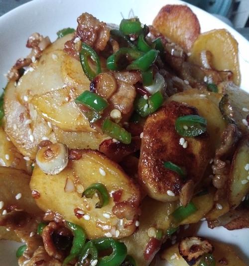 让你爱上素食——香煎土豆的制作方法（掌握独门秘籍，比肉还美味的健康选择）