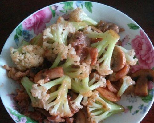 鲜味花菜烹饪大全（以鲜味花菜为主的美食艺术）