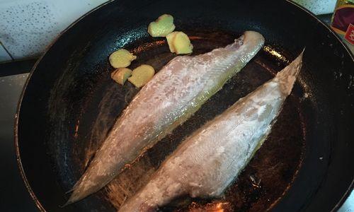 海鲜餐桌上的美味艺术——特色海鱼做法（从选购到烹饪）