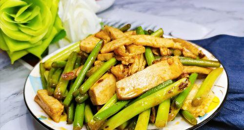 蒜苗炒血豆腐（家常美食）