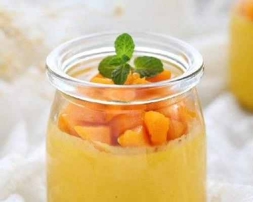 酸奶芒果木糠杯布丁的制作方法（健康美味的低卡布丁）