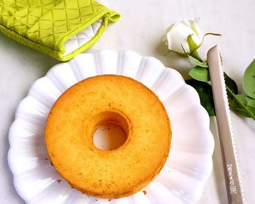 健康无油低糖版酸奶蛋糕的制作方法（简单易学的健康蛋糕食谱）