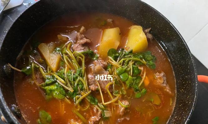 美味鲜汤自制，番茄土豆牛肉汤的做法（口感爽口）