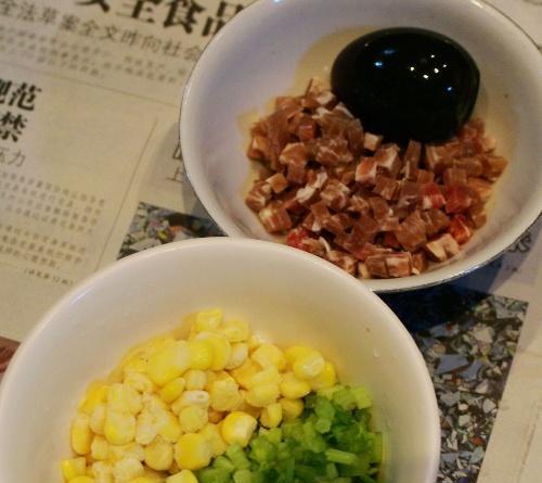 上海菜泡饭，鲜香美味的家常菜（掌握制作技巧）