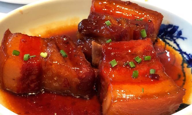 学会制作上海本帮红烧肉，享受道地味道（家庭厨艺必备）