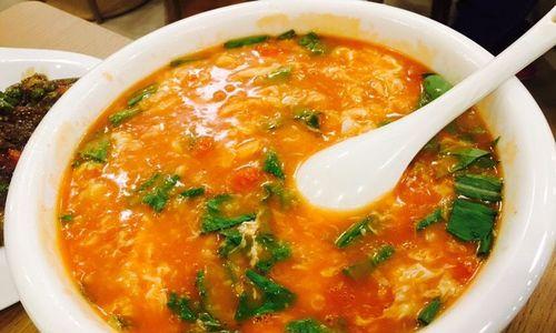 陕西关中疙瘩汤的制作方法（传统美味的关中疙瘩汤）