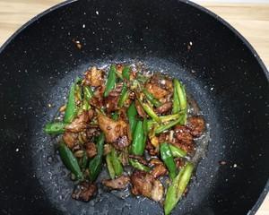 山西小炒肉的制作与口感剖析（传承山西美食文化）