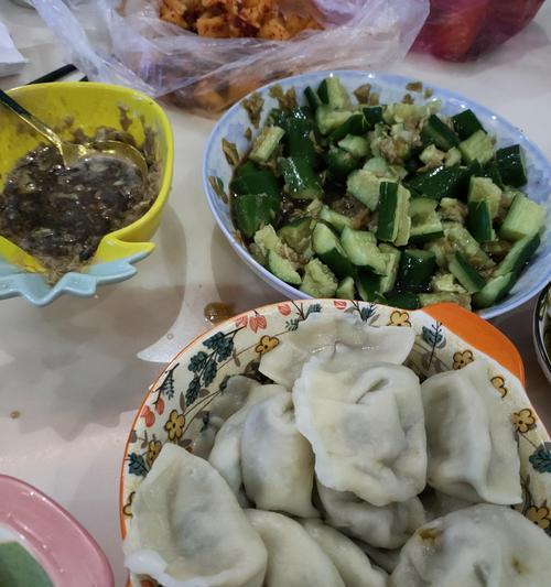 山黄瓜肉水饺——美味佳肴的制作方法（健康美味）