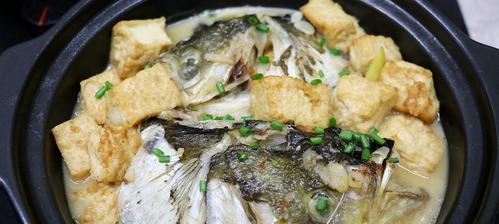 砂锅盐焗老鸭堡——美味与营养并存（重庆特色小吃）