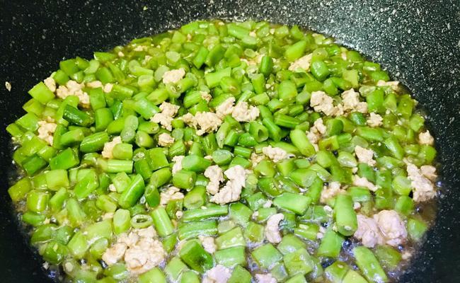 美味肉末橄榄四季豆的做法（家常美食丨健康营养丨简单易学）
