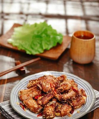 轻松学会做地道的中国家常菜，给你不一样的味觉享受（轻松学会做地道的中国家常菜）