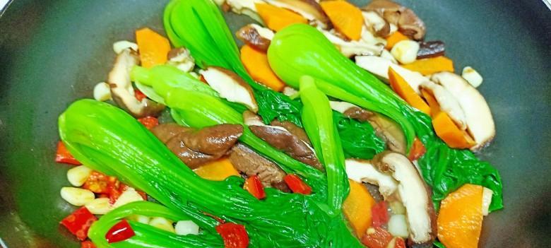 香菇上海青的美食盛宴（简单易学）