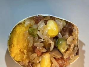 咸蛋糯米，一道美味的传统食品（传承中国饮食文化）