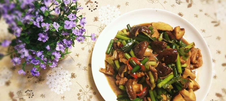 家常美食，蒜苔炒猪心（健康美味）