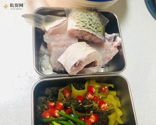 鲜美可口的鱼羊酸菜汤（家庭传统美食）