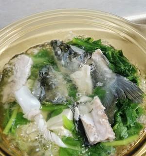 鲜美可口的鱼汤圆子制作方法（传统美食再现）