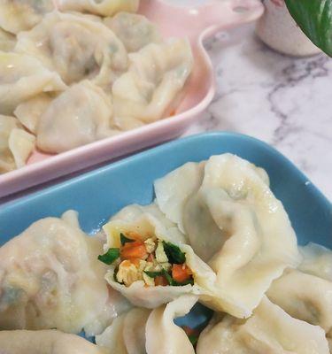 尝试新口味——以鱿鱼干韭菜鸭蛋为主的水饺（用新材料做水饺）