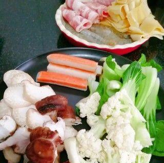 美味蟹棒油菜的制作方法（以油菜为主料）