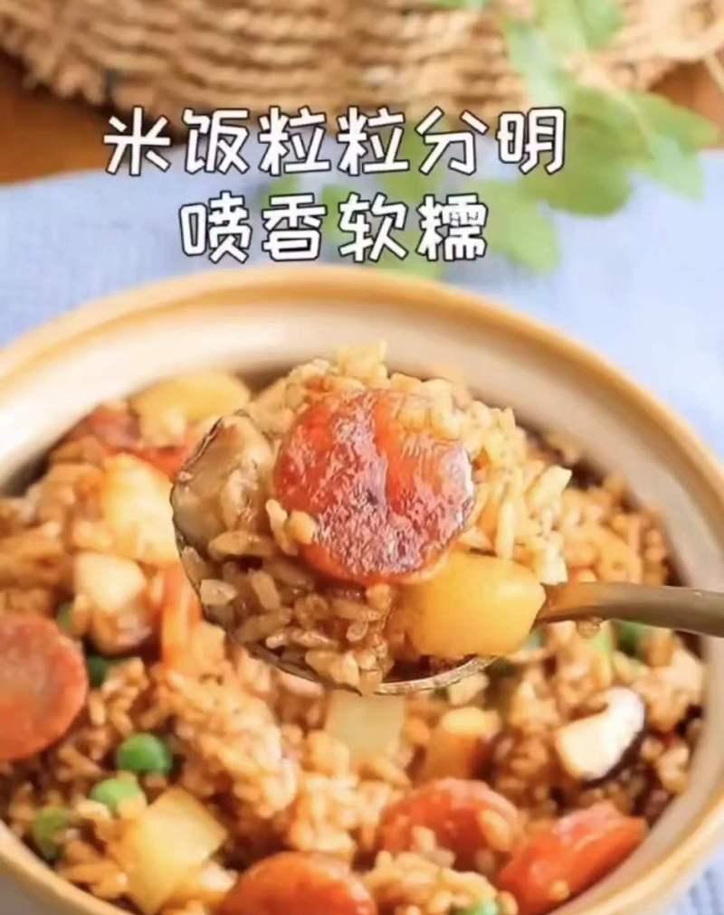 香肠洋芋焖饭，美味又营养（一道简单易学的家常菜）