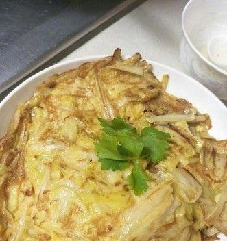 以香菜为灵魂，享受美食的饕餮盛宴（探秘令人垂涎的香菜吻仔鱼煎蛋）