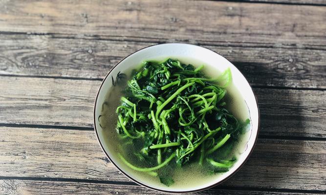 蒜香西洋菜炒法（以蒜头为主的西洋菜烹饪技巧）