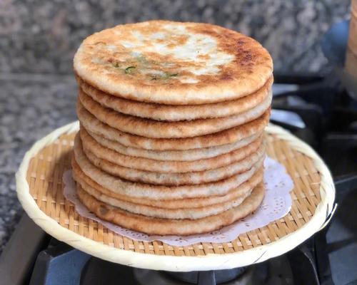 掌握以死面蒸饼的制作方法（传统美食）