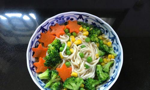 时蔬鲜肉包的制作方法（用新鲜食材打造健康美味/传承中华美食文化）