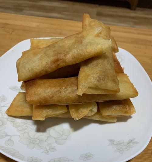 剩馄饨皮再利用，尝鲜春卷好滋味（用馄饨皮做春卷）