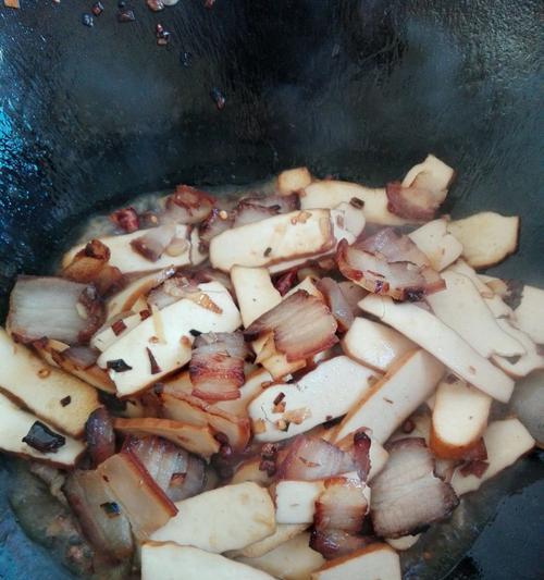 美味健康的三杯豆干兔（让你爱上素食的新口味）