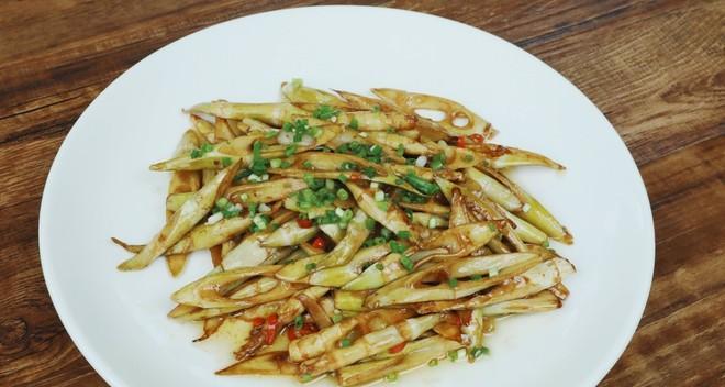 用肉燥卤桂竹笋制作美味佳肴（传统美食与现代口感的完美结合）