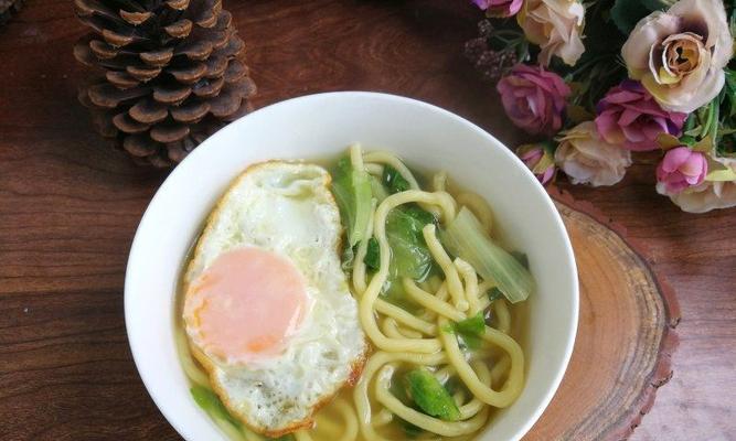 榨菜肉丝鸡蛋面的制作方法（一碗美味可口的家常面）