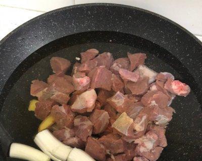 清炖萝卜牛肉，健康营养又美味（用萝卜和牛肉炖出一道滋补汤品）