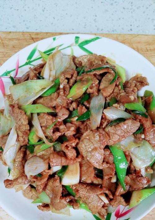 爆香牛肉怎么做？详细步骤和技巧是什么？